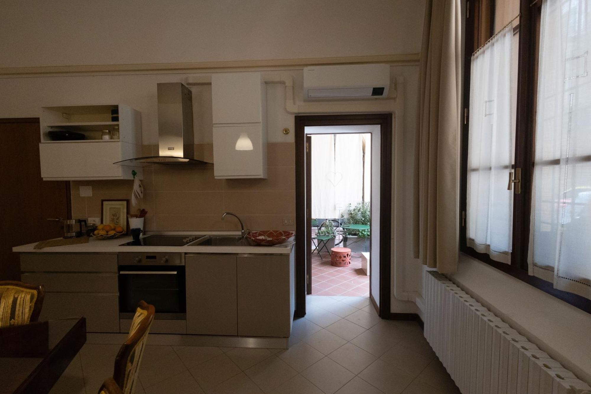 Ca' Spadoni, Centro Storico, Piano Terra, Ingresso Indipendente, Teatro, Parcheggio, Imola Dış mekan fotoğraf